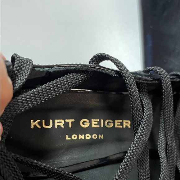 Kurt Geiger Men's Black Carry Bag - Picture 7 of 8